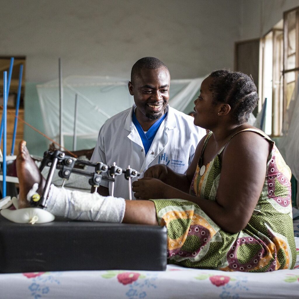 hi-photo-square Rehabilitation services being provided in a clinic